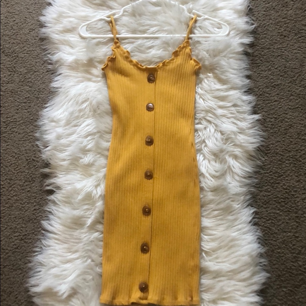Dress - Picture 2 of 3